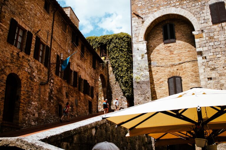 San Gimignano escapade m di Sienne travel tourism landmark
