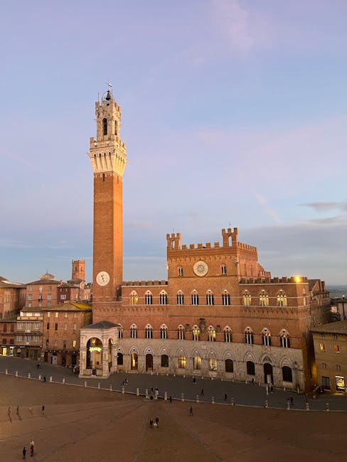 Siena Piazza del Campo sunset couple